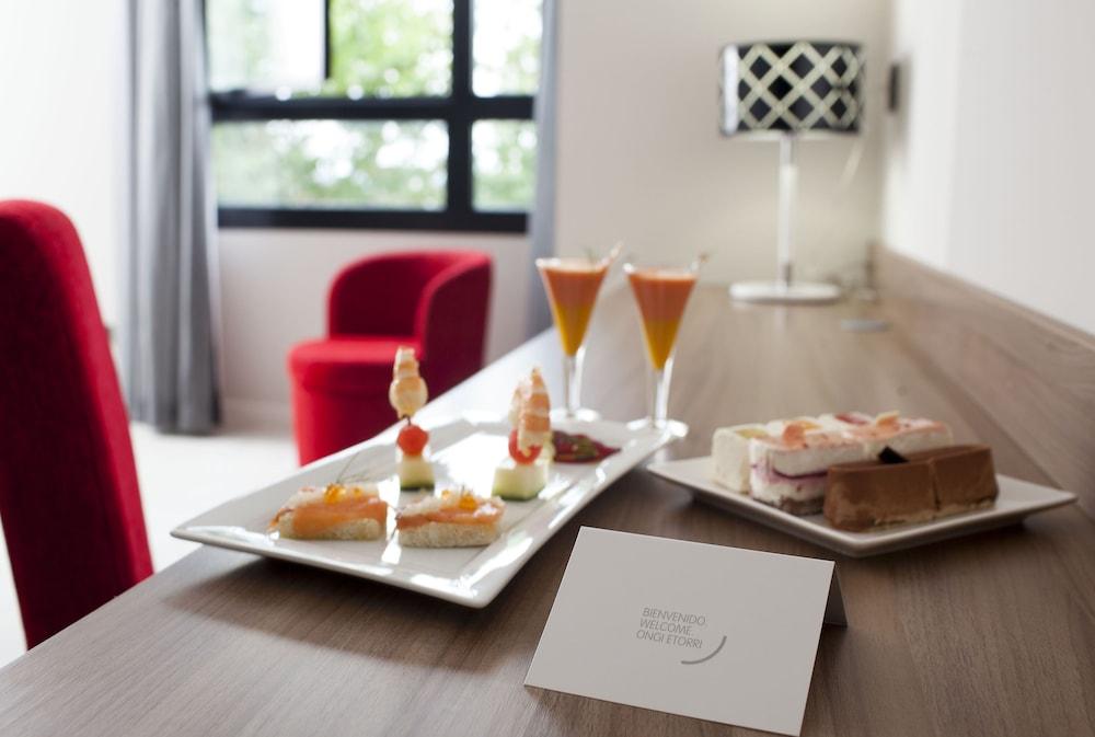 Hotel K10 Urnieta Kültér fotó