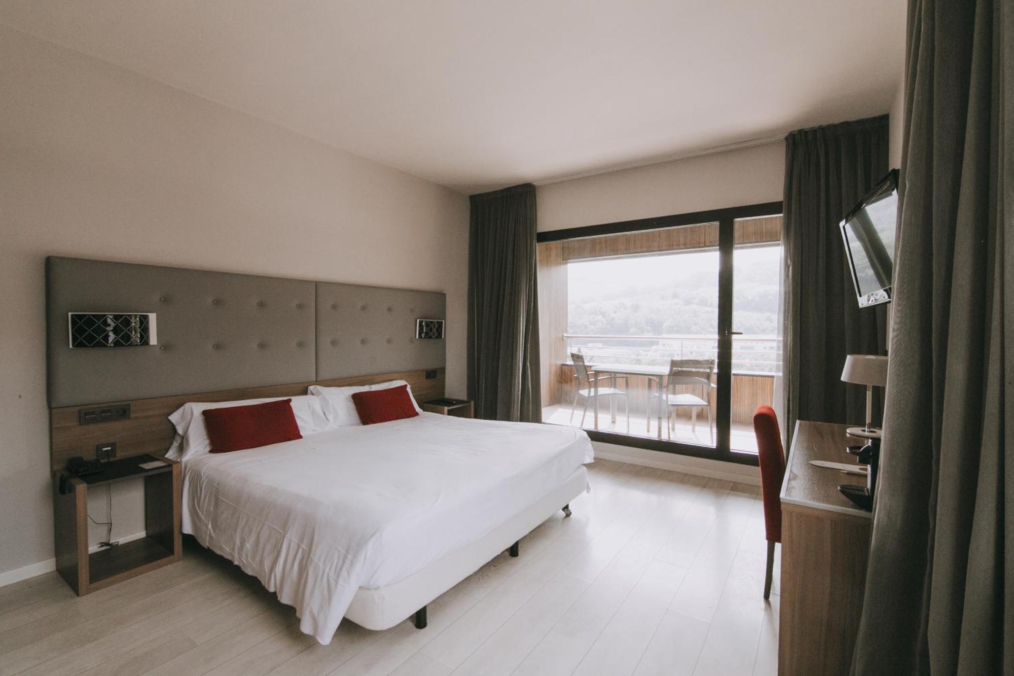 Hotel K10 Urnieta Kültér fotó