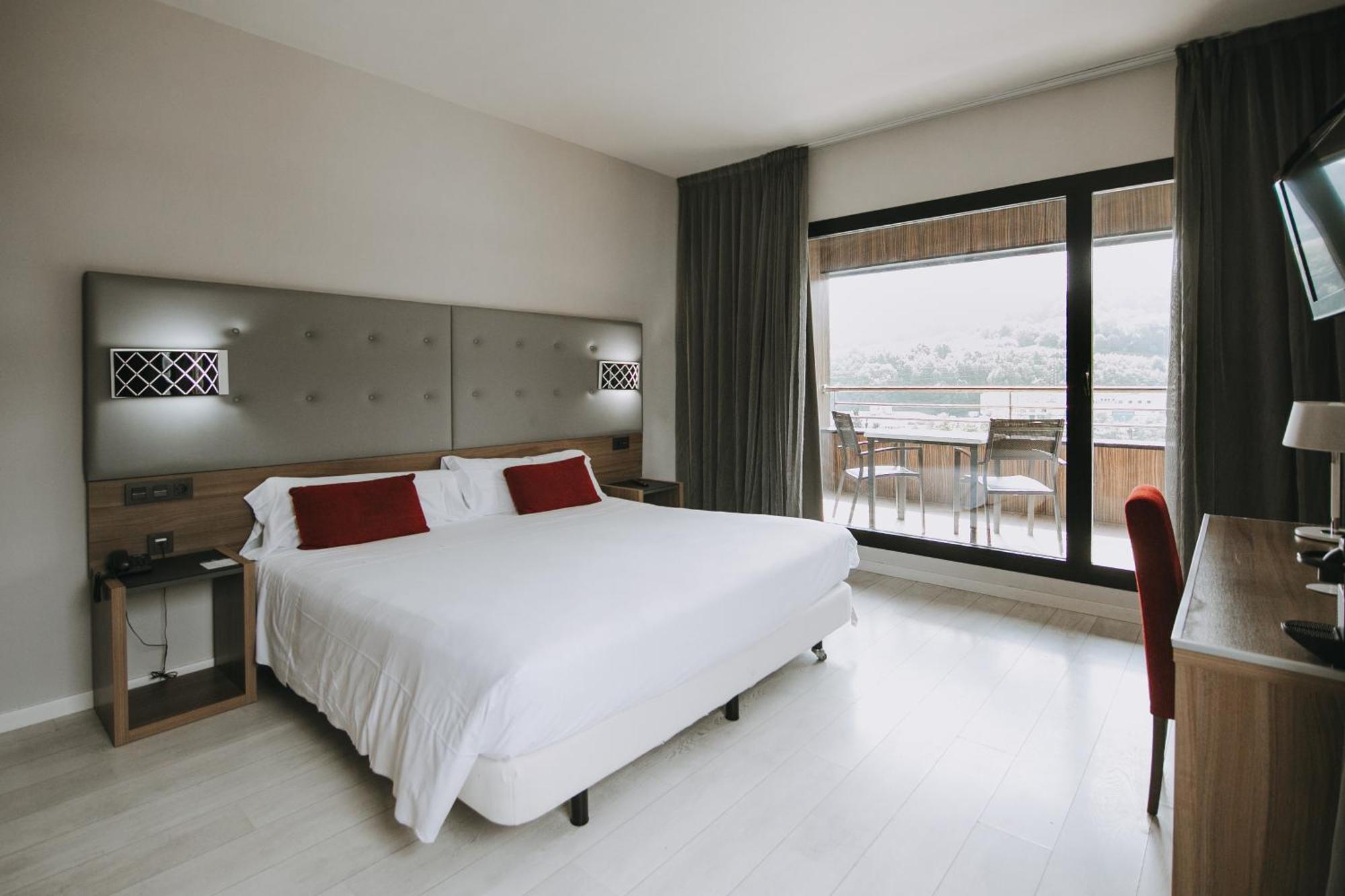 Hotel K10 Urnieta Kültér fotó